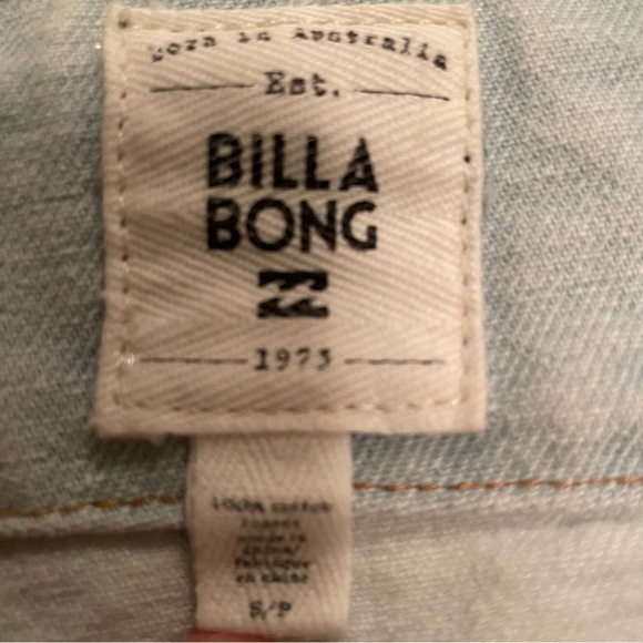 Billabong Cropped Light Wash Denim Jacket Womens Small Cropped Jean Jacket - Picture 9 of 13